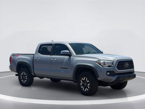 Used 2019 Toyota Tacoma TRD Off-Road AWD/4WD image 6