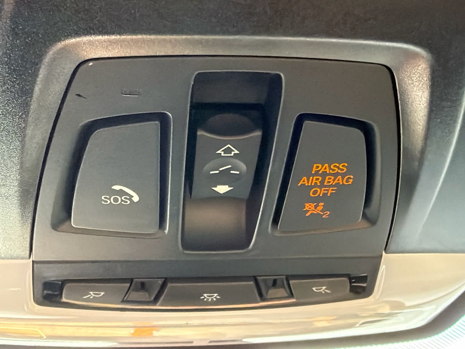 Used 2017 BMW 330i xDrive Sedan AWD/4WD image 22