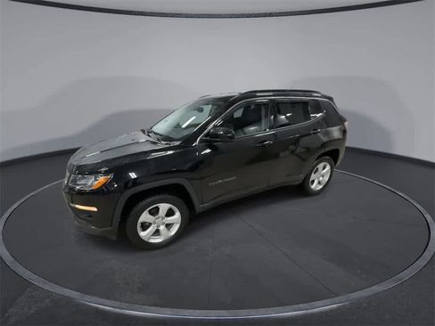 Used 2020 Jeep Compass Latitude w/ Popular Equipment Group image 4