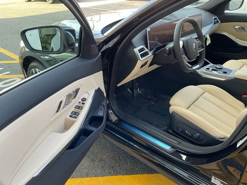 New 2026 BMW 330i Sedan w/ Convenience Package image 31