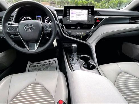 Used 2024 Toyota Camry SE FWD image 14