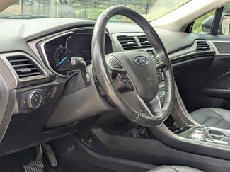 Used 2018 Ford Fusion SE w/ Fusion SE Technology Package video 2