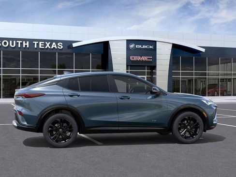 New 2026 Buick Envista Sport Touring image 5