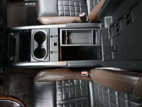 Used 2017 Nissan Titan Platinum Reserve AWD/4WD image 33