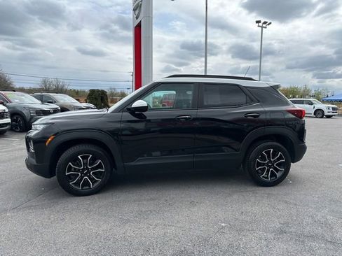 Used 2023 Chevrolet TrailBlazer ACTIV w/ Convenience Package AWD/4WD image 4