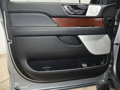 Used 2022 Lincoln Navigator Reserve image 46