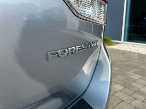 Used 2021 Subaru Forester Limited AWD/4WD image 27