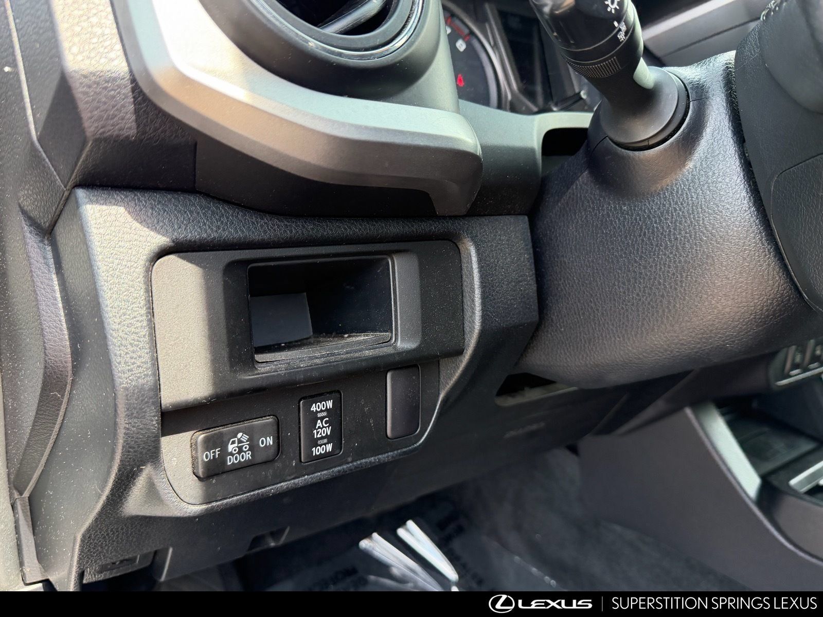 Used 2016 Toyota Tacoma Limited w/ Towing Package AWD/4WD image 25