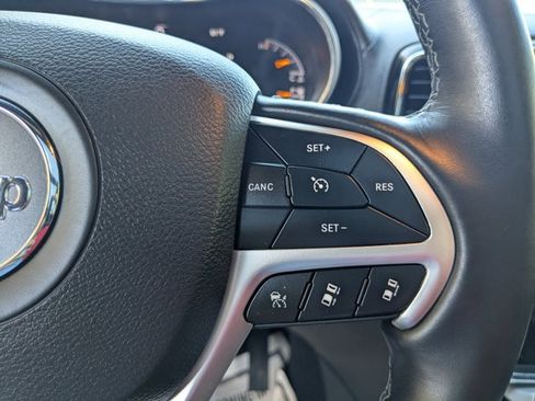 Used 2020 Jeep Grand Cherokee Overland w/ Interior Metal Package image 15