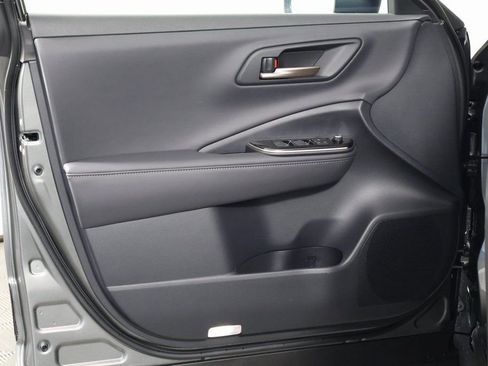 New 2026 Toyota Crown XLE image 7