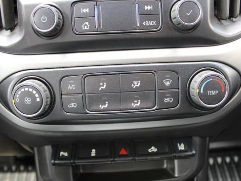 Used 2022 Chevrolet Colorado LT w/ Fleet Safety Package RWD image 15