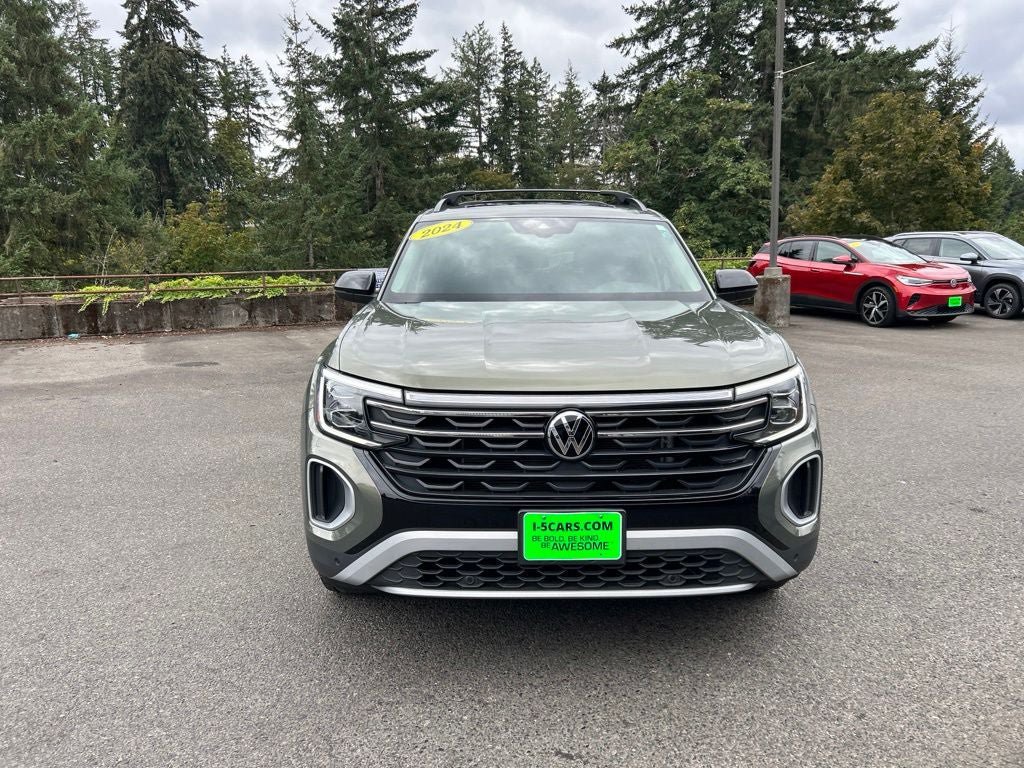 Certified 2024 Volkswagen Atlas Peak Edition SE AWD/4WD image 11