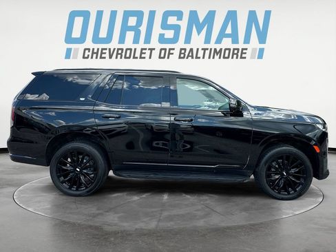 Used 2022 Cadillac Escalade Premium Luxury AWD/4WD image 7
