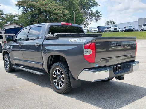 Used 2018 Toyota Tundra SR5 w/ TRD Off Road Package AWD/4WD image 6
