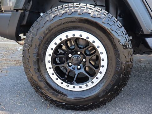 Used 2018 Jeep Wrangler Unlimited Sport AWD/4WD image 42