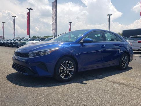 Certified 2024 Kia Forte LXS FWD image 9