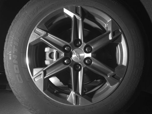 Used 2025 Chevrolet Blazer LT FWD image 18