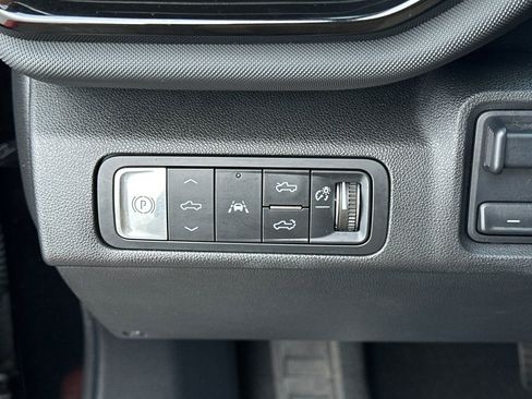 Used 2024 Chevrolet Silverado EV RST AWD/4WD image 34
