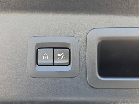 Used 2023 MAZDA CX-30 AWD 2.5 S w/ Premium Package image 11