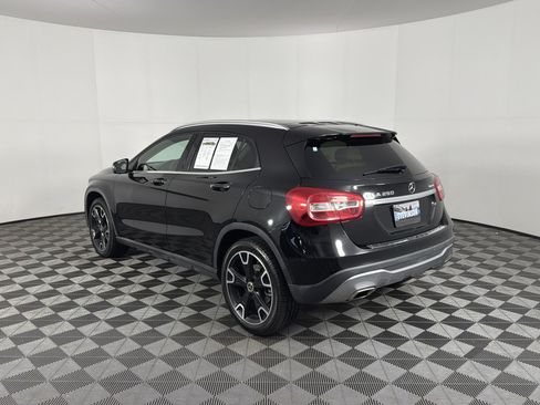 Used 2019 Mercedes-Benz GLA 250 4MATIC image 21