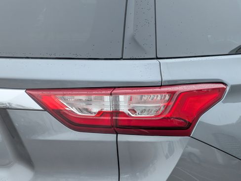 Used 2019 Chevrolet Traverse LT w/ LT Premium Package image 17