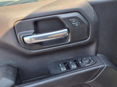 Used 2020 Chevrolet Silverado 1500 Custom w/ Infotainment Package AWD/4WD image 17