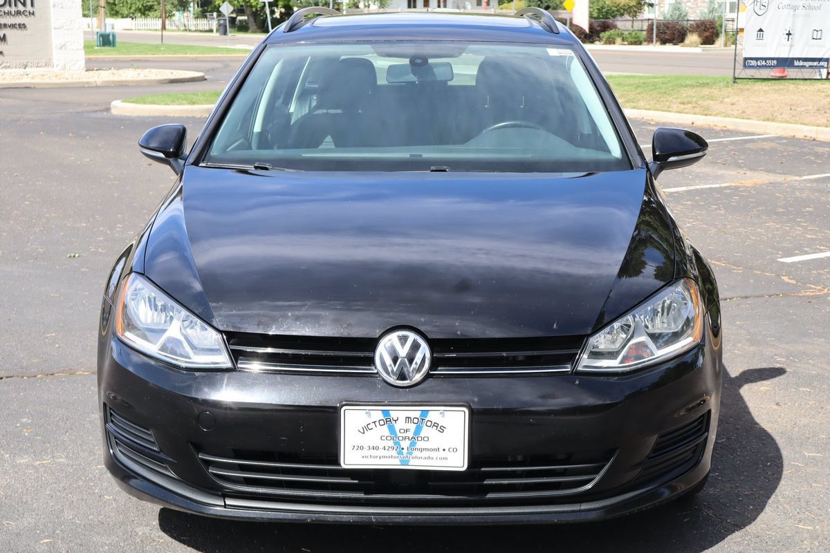 Used 2016 Volkswagen Golf Limited Edition FWD image 12