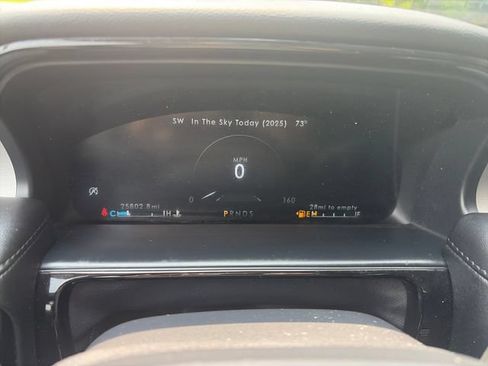 Used 2023 Lincoln Nautilus AWD w/ Premium Package image 30