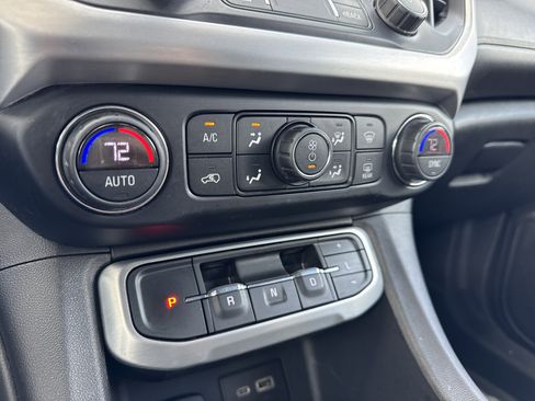 Used 2020 GMC Acadia SLE w/ Driver Convenience Package image 21