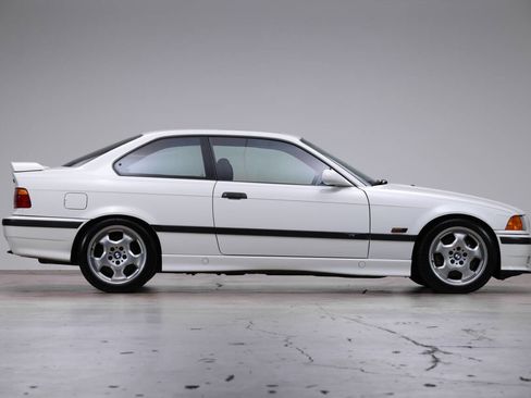 Used 1996 BMW M3 Coupe image 4