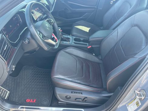 Used 2022 Volkswagen Jetta GLI Autobahn FWD image 10