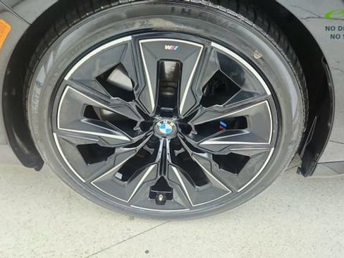Used 2025 BMW i7 eDrive50 w/ M Sport Package RWD image 55