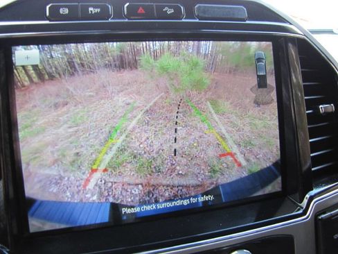 Used 2022 Ford F250 Lariat w/ Lariat Value Package image 44