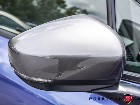 Used 2025 Subaru Crosstrek 2.0i Premium AWD/4WD image 18