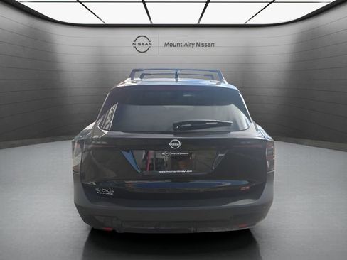 New 2026 Nissan Kicks SR FWD image 5