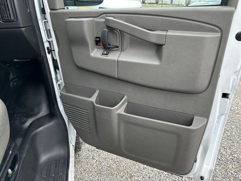 Used 2023 GMC Savana 2500 w/ Driver Convenience Package image 29