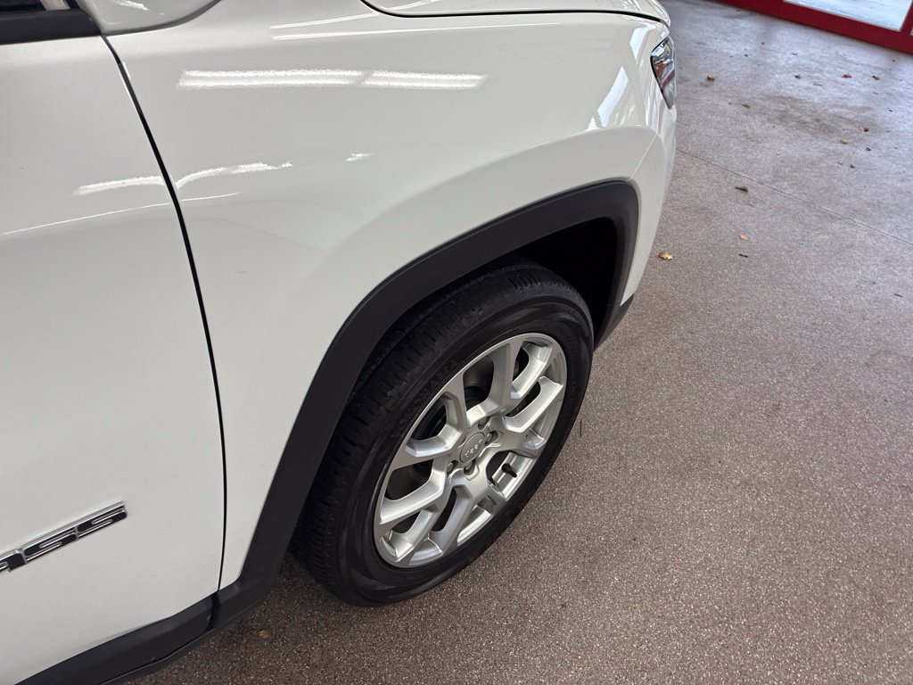 Certified 2023 Jeep Compass Latitude AWD/4WD image 25