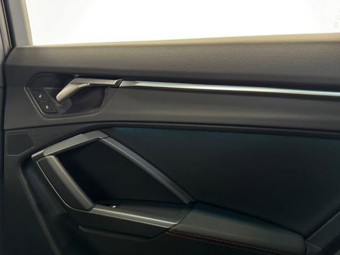 Used 2025 Audi Q3 2.0T Premium Plus image 43