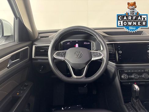 Used 2023 Volkswagen Atlas SEL AWD/4WD image 16