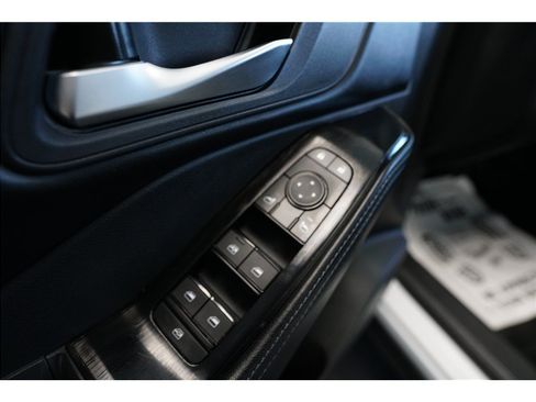 Used 2024 Nissan Rogue SV FWD image 17