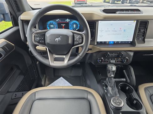 New 2025 Ford Bronco Big Bend w/ Black Diamond Package image 9