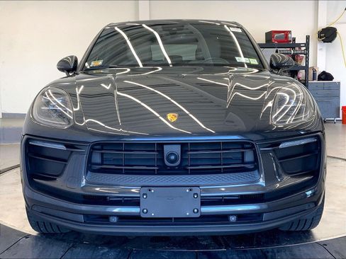 Used 2023 Porsche Macan Turbo AWD/4WD image 9