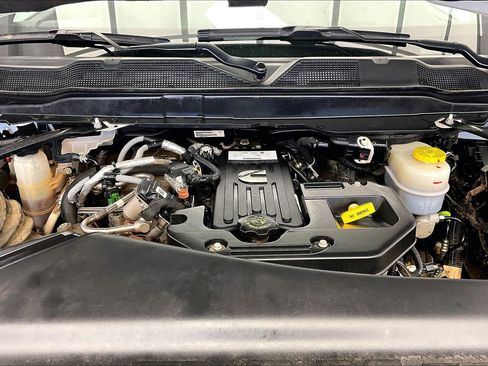 Used 2025 RAM 2500 Big Horn AWD/4WD image 9