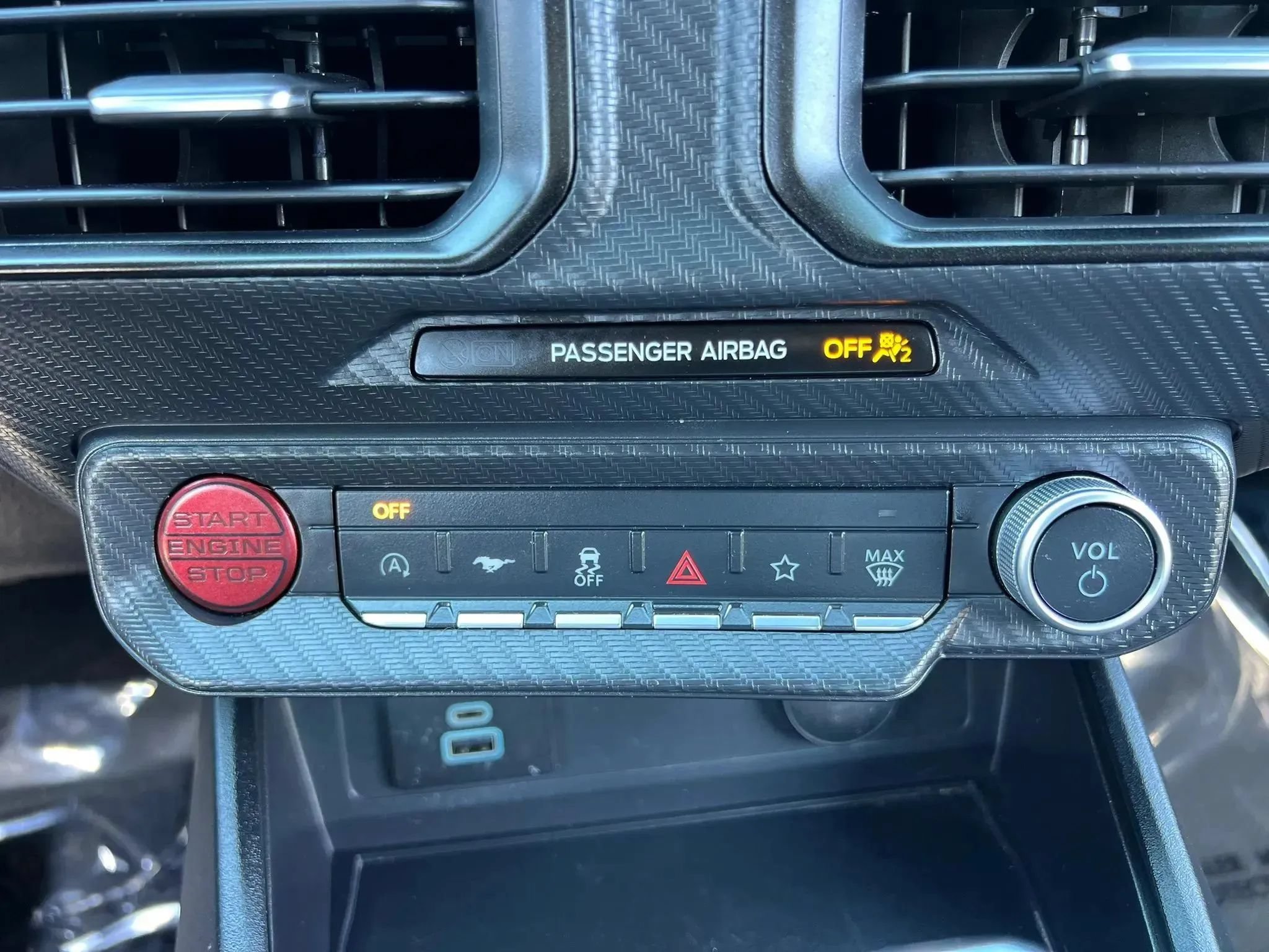 Used 2024 Ford Mustang Coupe RWD image 29