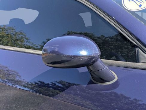 Used 2015 Dodge Challenger SXT RWD image 11