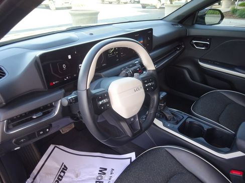 Used 2025 Kia K4 GT-Line FWD image 12