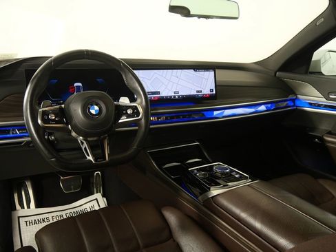 Certified 2023 BMW 760i xDrive w/ Executive Package image 20