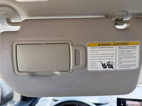 Certified 2024 Nissan Rogue SL FWD image 23