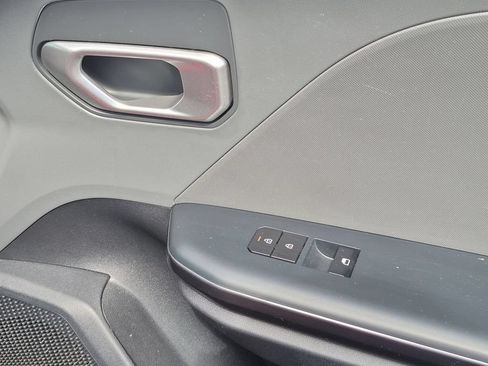 Used 2025 Kia K4 FWD image 33