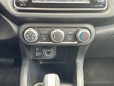 Certified 2025 Nissan Kicks Play S FWD image 32
